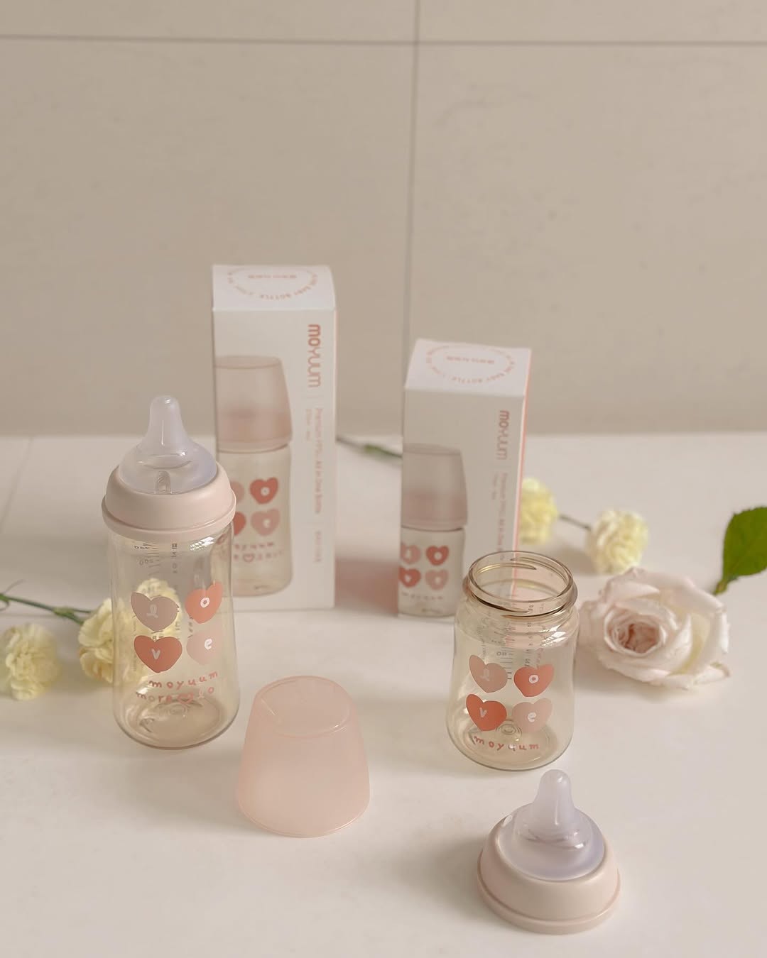 So sánh 3 chất liệu bình sữa Moyuum chính hãng: PPSU, Thủy tinh và Silicone – Mẹ nên chọn loại nào?