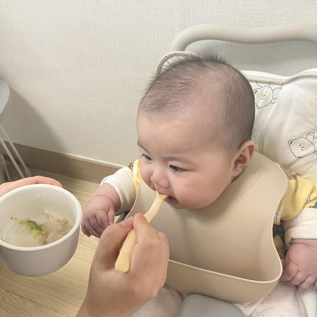 Điểm danh trọn bộ sản phẩm đồ dùng ăn dặm Moyuum: Mẹ gặp gì khó, có Moyuum lo