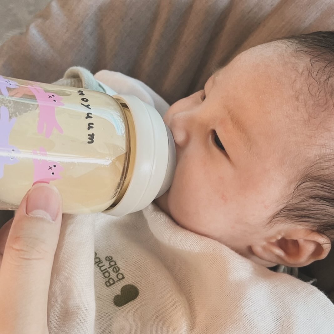 3 vấn đề thường gặp khi mẹ chọn cho bé bú bình và cách xử lý