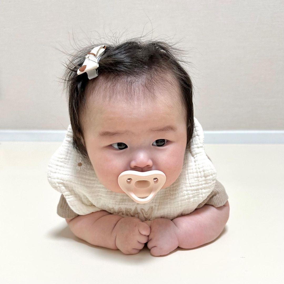 Ty ngậm Moyuum - Giải pháp đáng thử cho giấc ngủ chập chờn và cơn REM sáng của bé