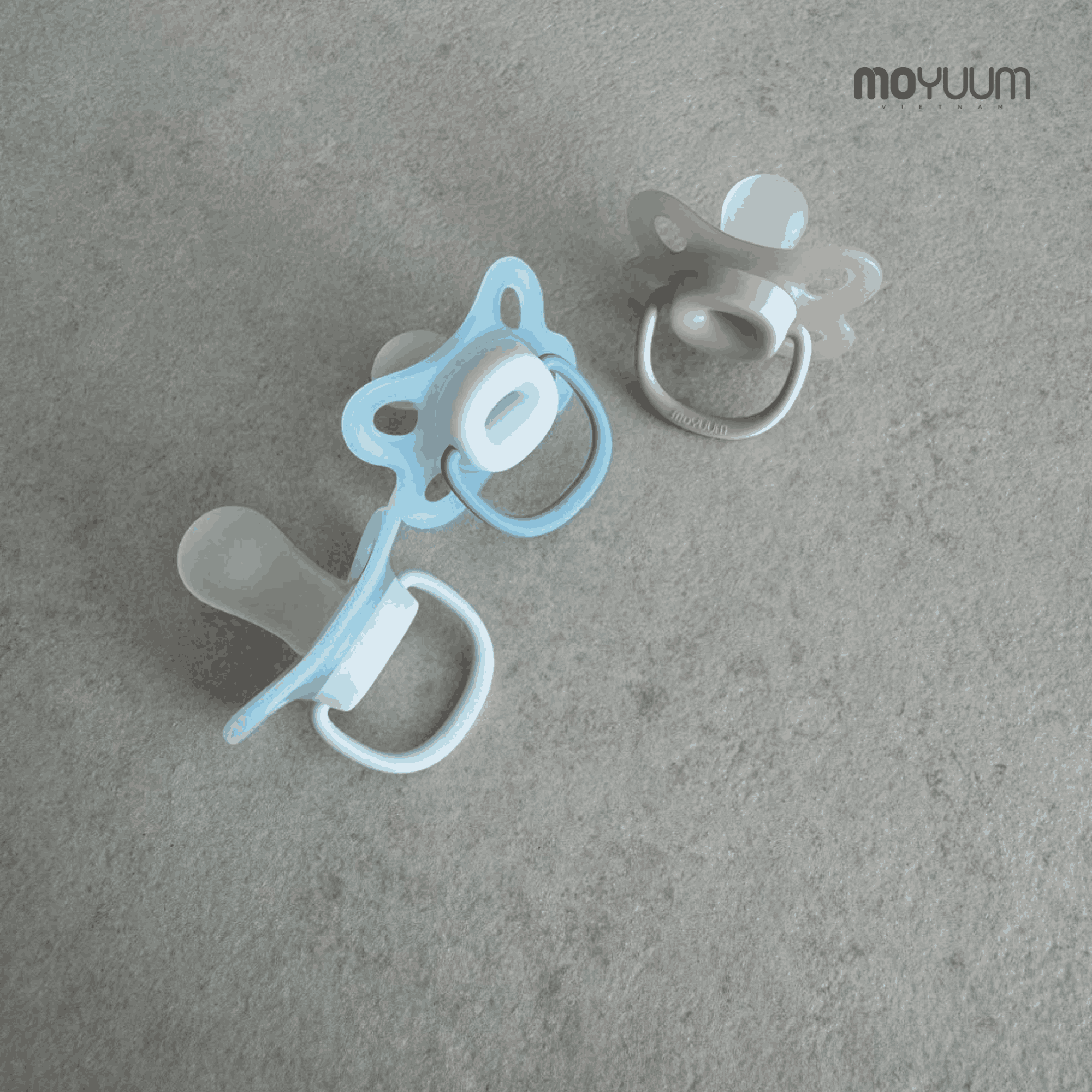 Ty ngậm siêu nhẹ có thực sự giảm áp lực lên nướu và răng của bé? Góc nhìn chuyên môn từ cơ chế đến cách chọn