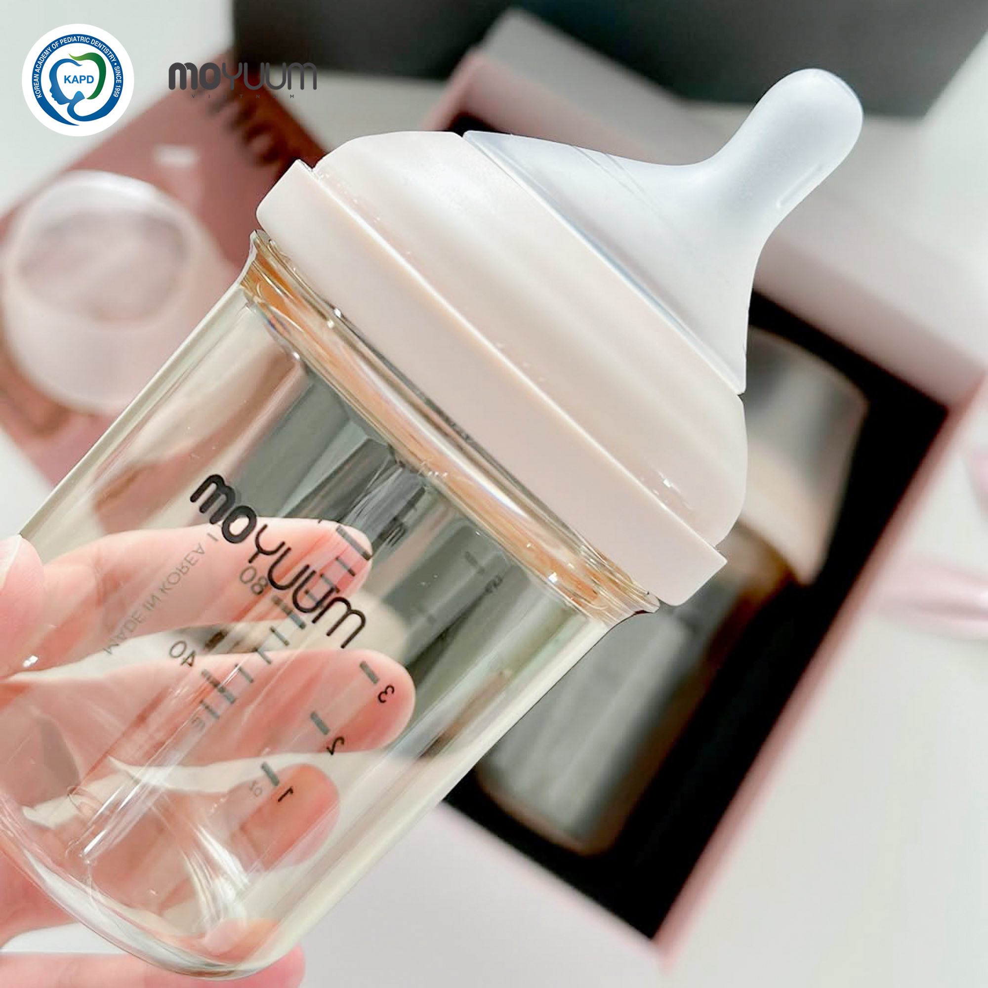 Điểm danh 4 lý do mẹ nên chọn núm bình mov.aa cho bé kén bình 