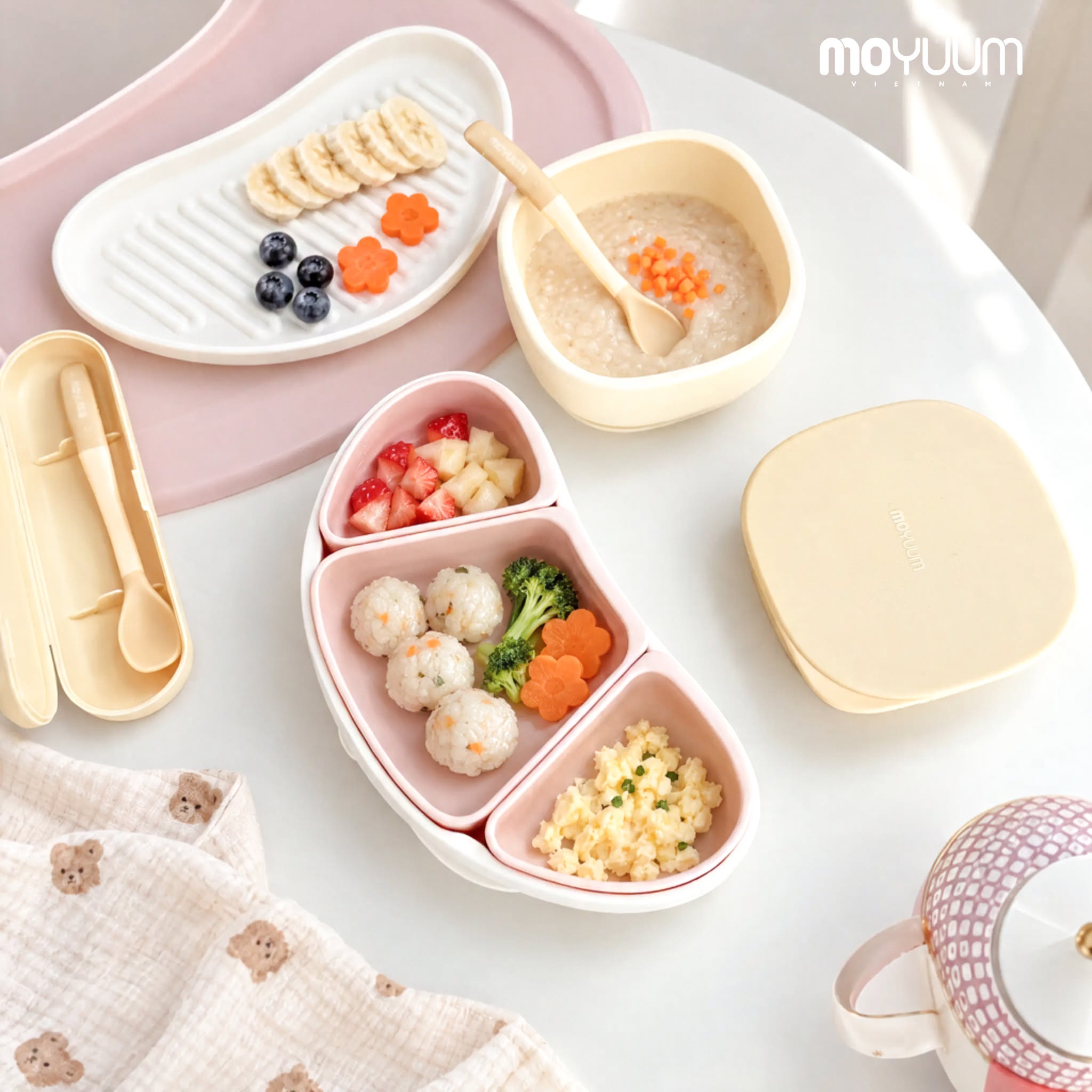 Bí quyết chọn khay ăn dặm cho bé & Review chi tiết bộ đôi khay ăn dặm Moyuum 5 ngăn & 3 ngăn mới nhất