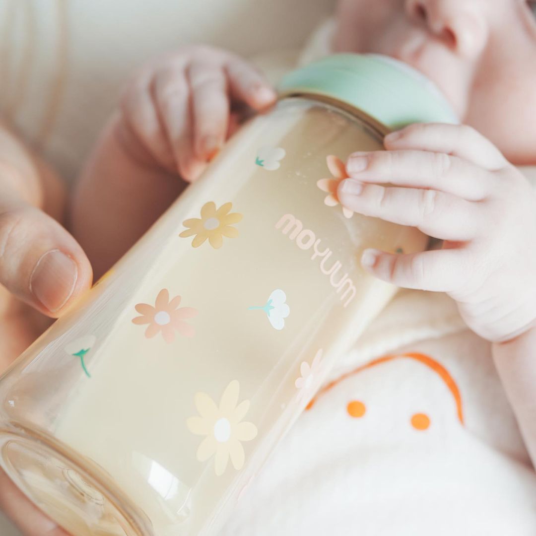 Bình sữa Moyuum cổ rộng hay hẹp? Tìm hiểu những điểm đặc trưng của thân bình sữa Moyuum