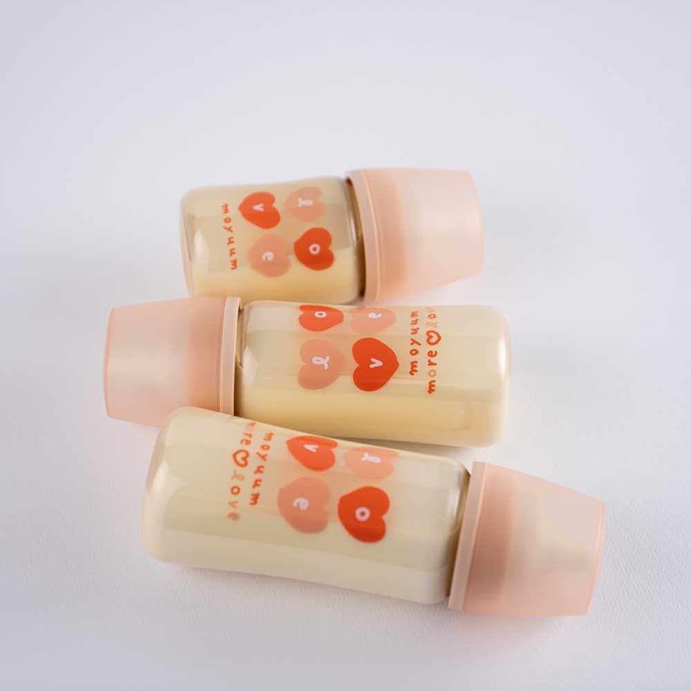 Thế hệ 3 - Bình PPSU Moyuum - Mẫu tim đỏ - 170ml