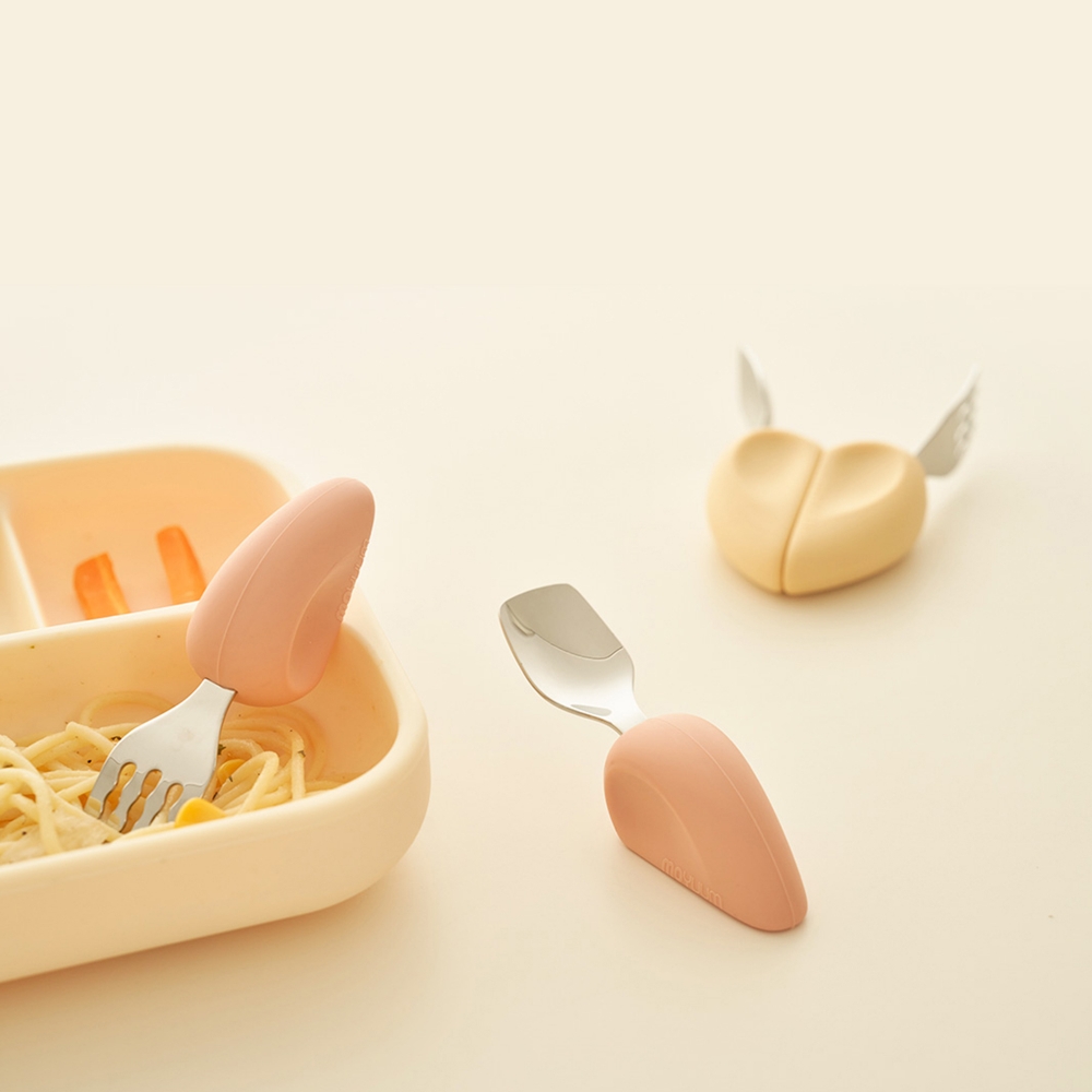 Bộ thìa dĩa Moyuum - Tay cầm silicon hình trái tim - Màu Cam TerraCotta