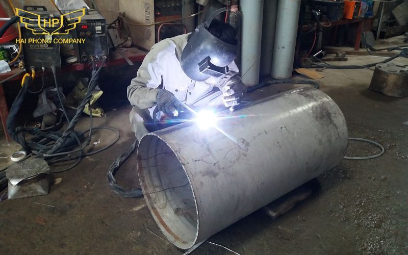Vì sao cuốn ống inox là bước quan trọng trong gia công cơ khí