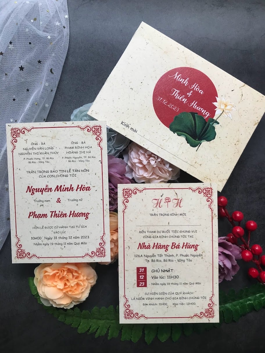 (RRK-BN53) Thiệp Cưới KTS Giấy Ford 200