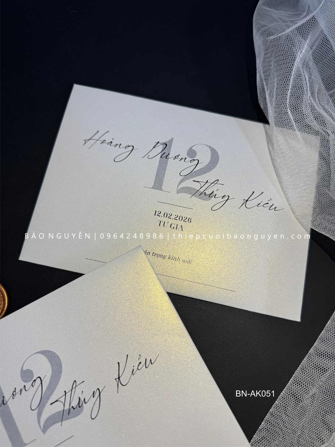 (BN-AK051) Thiệp Cưới Giấy Ánh Kim Thơm