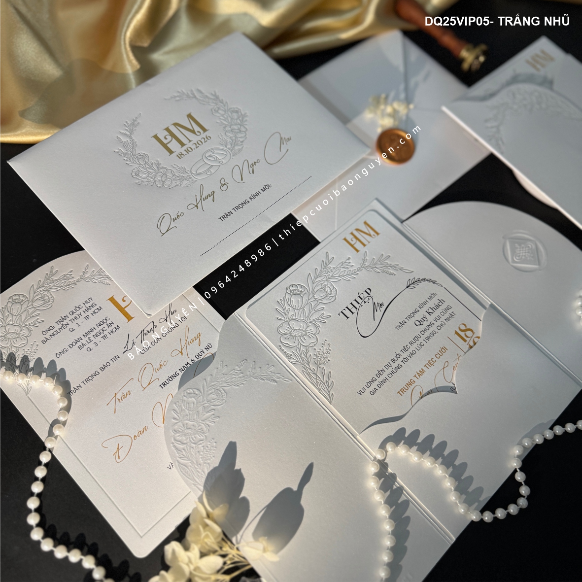 (DQ25VIP05- Trắng nhũ) Thiệp Cưới Cao Cấp Ép Kim