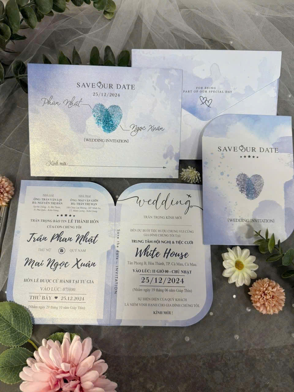 (PQ 1403) Thiệp Cưới Giấy Ánh Kim Thơm