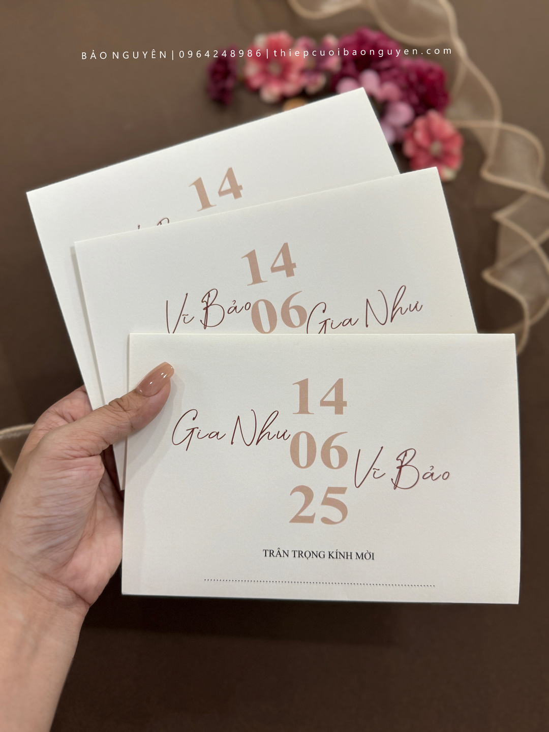 (RR3IN1 - BN047) Thiệp Cưới Gập 3 Có Bao Thư 3IN1