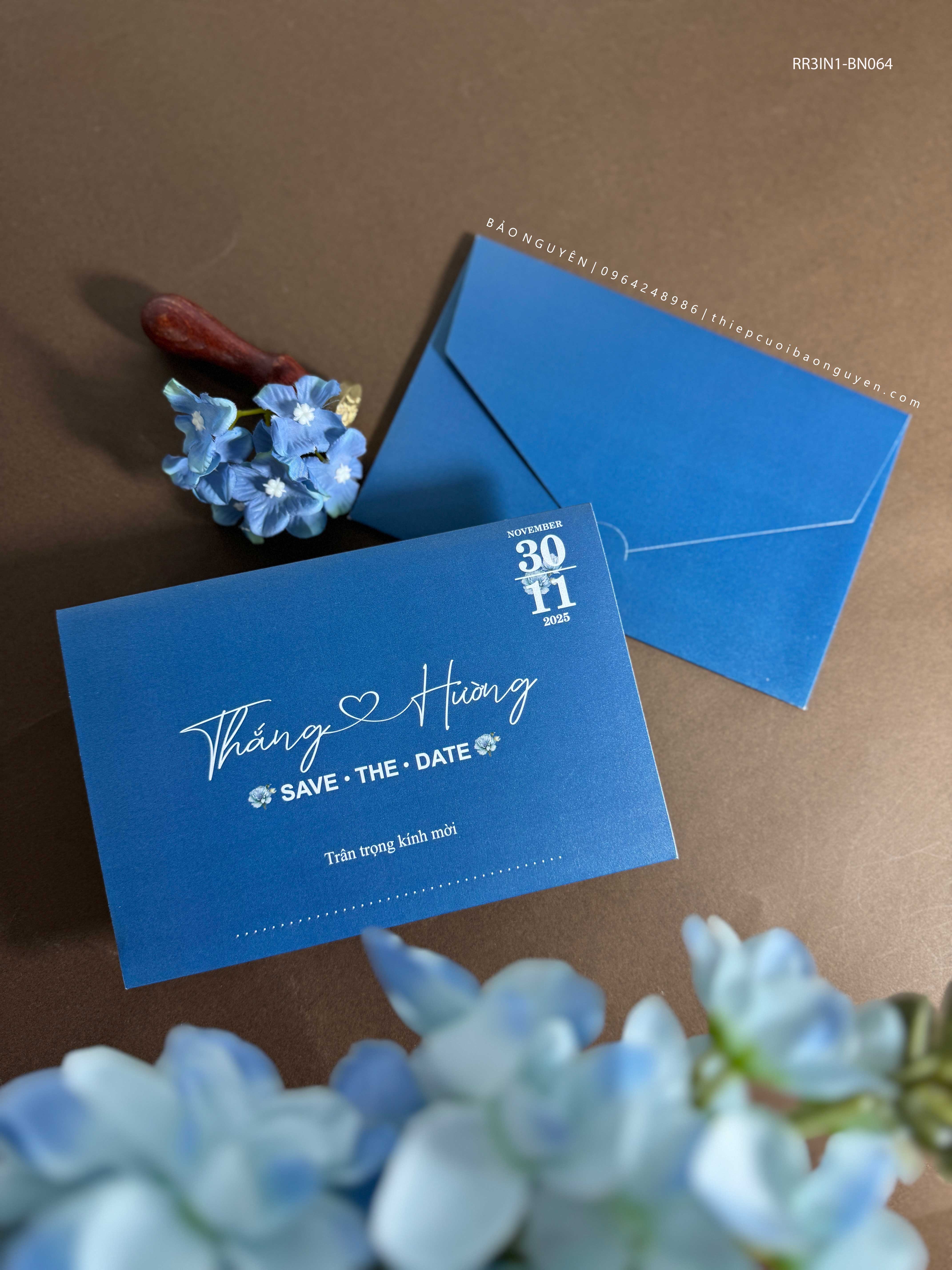 (RR3IN1 - BN064) Thiệp Cưới Gập 3 Có Bao Thư 3IN1