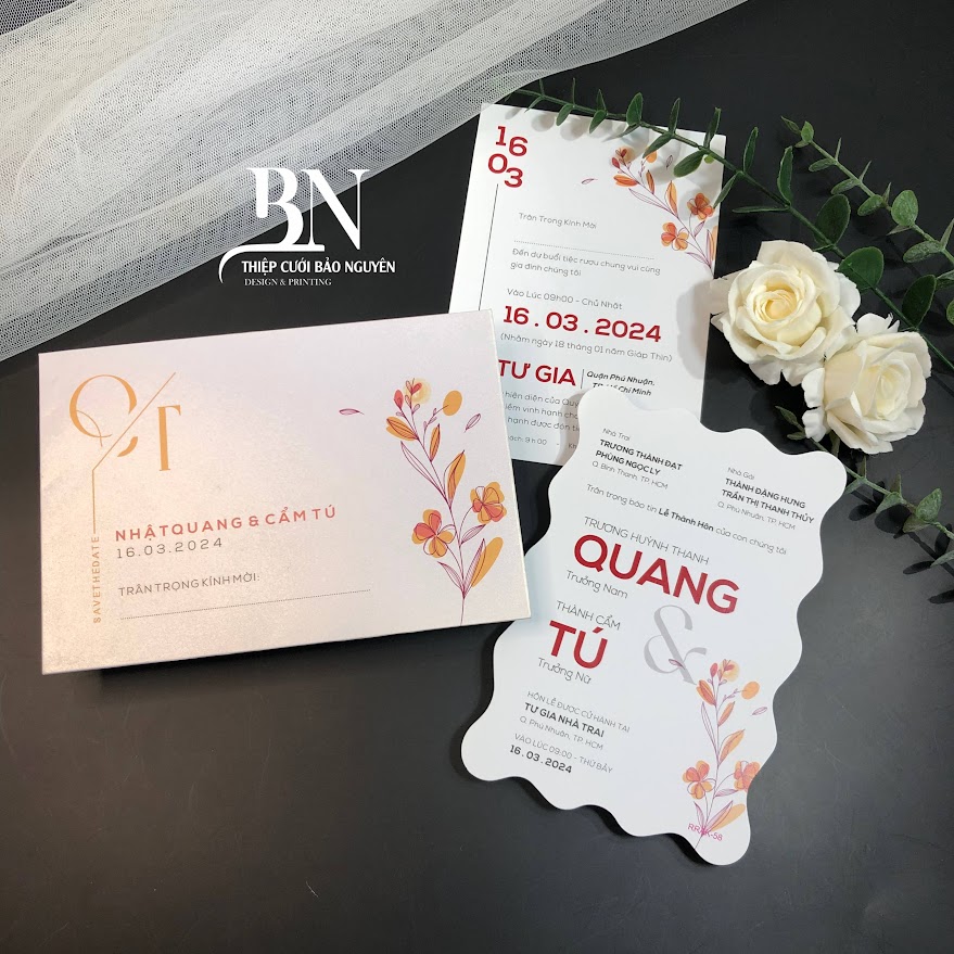 (RRAK-58) Thiệp Cưới Giấy Ánh Kim - Ruột Giấy Ford