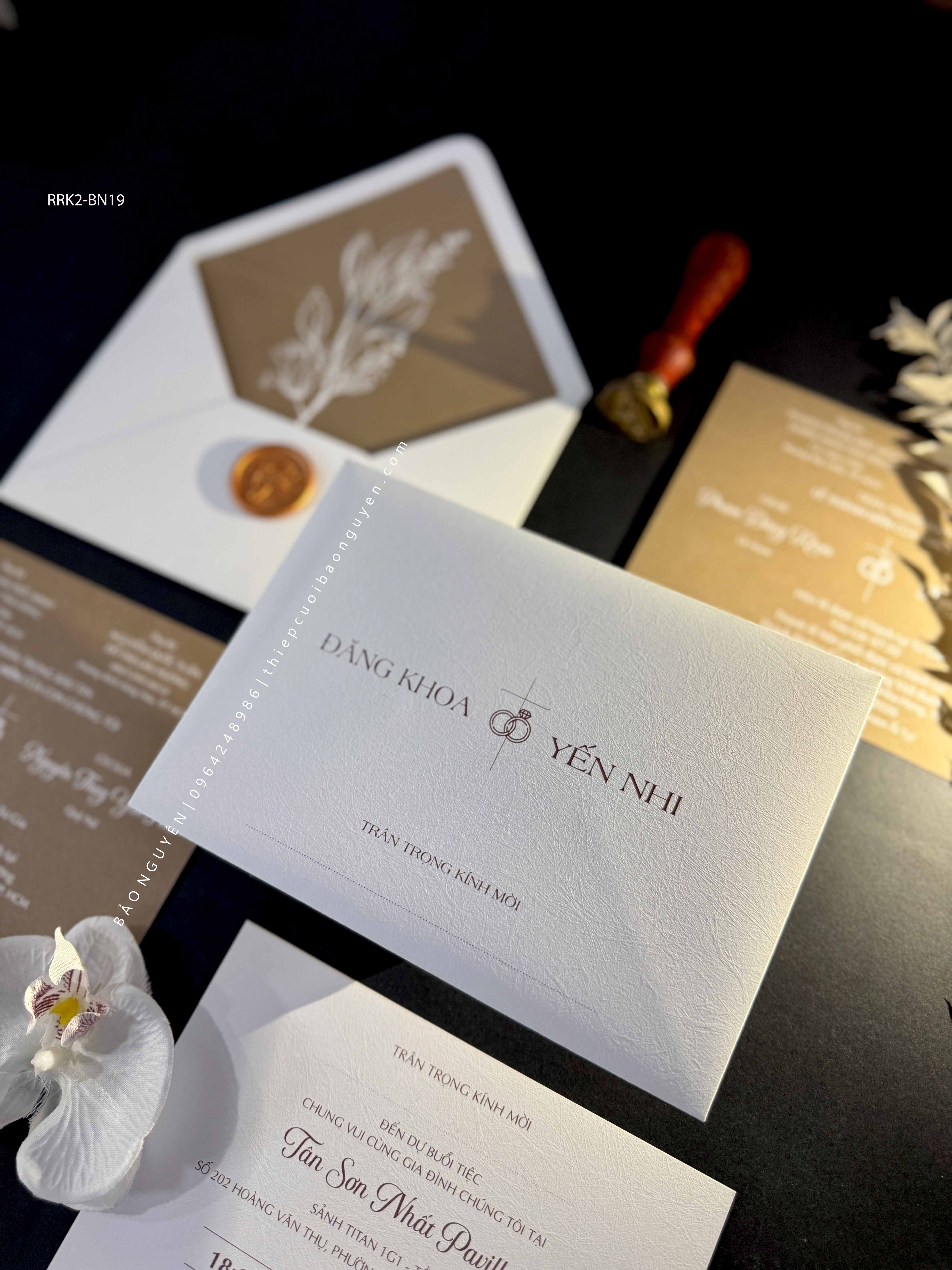 (RRK2-BN19) Thiệp Cưới Kỹ Thuật Số_Hiện Đại