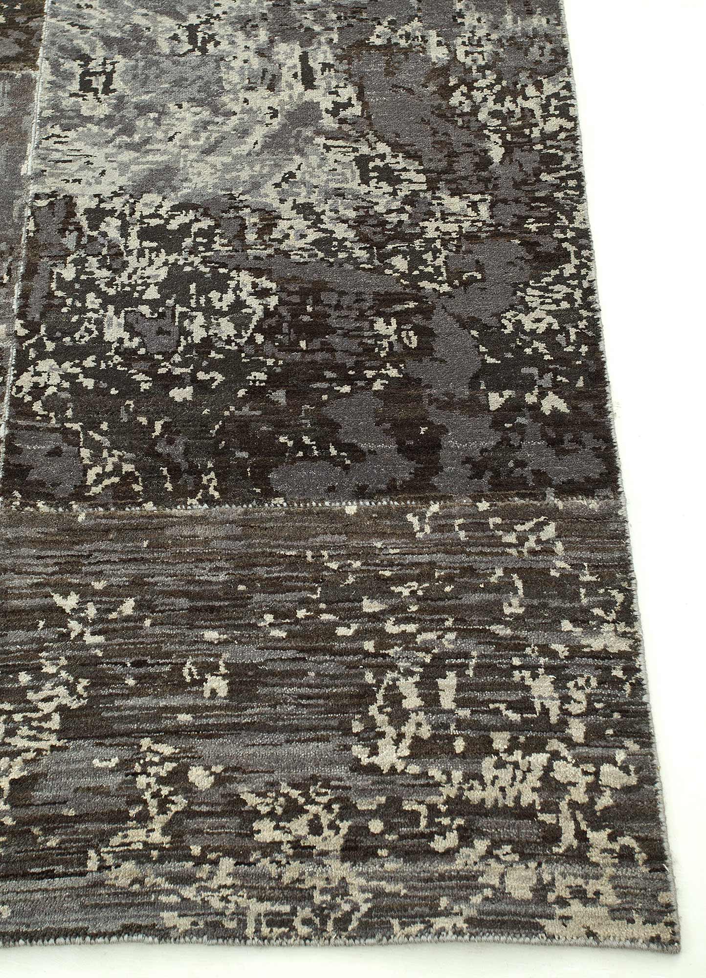 UVENUTI (219x288 cm)