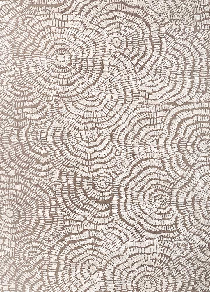 AUTUMN (270x180 cm)