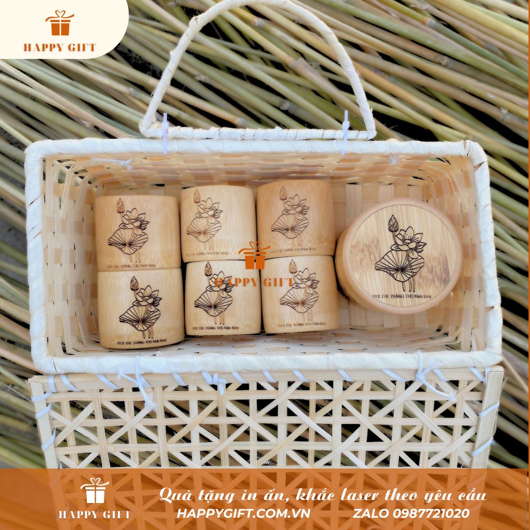 Quà tặng trung thu ý nghĩa cho doanh nghiệp, công ty - Bình giữ nhiệt bọc tre nhận in ấn khắc laser giá rẻ