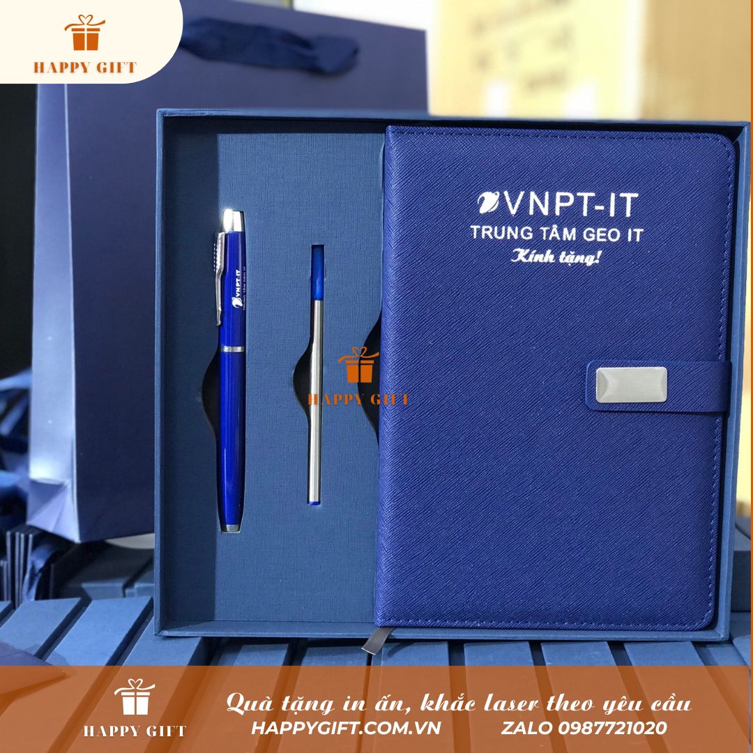 🎁 SET QUÀ SỔ + BÚT KÈM TÚI CÁC MÀU – NHẬN KHẮC TÊN/LOGO THEO YÊU CẦU