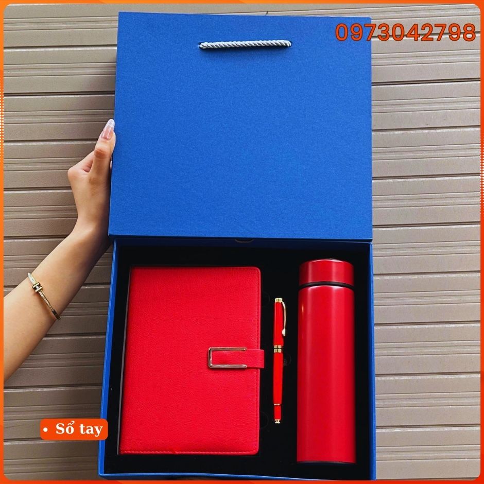 Set Quà Tặng Gift Set 3 món gồm Sổ Bút và Bình Giữ Nhiệt Kèm Hộp Quà - S01