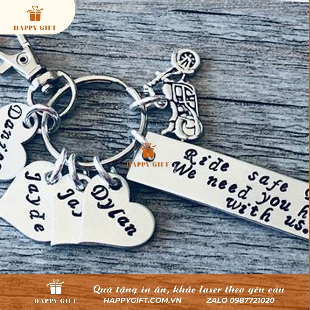 Khắc laser móc khóa kim loại inox, khắc laser quà tặng