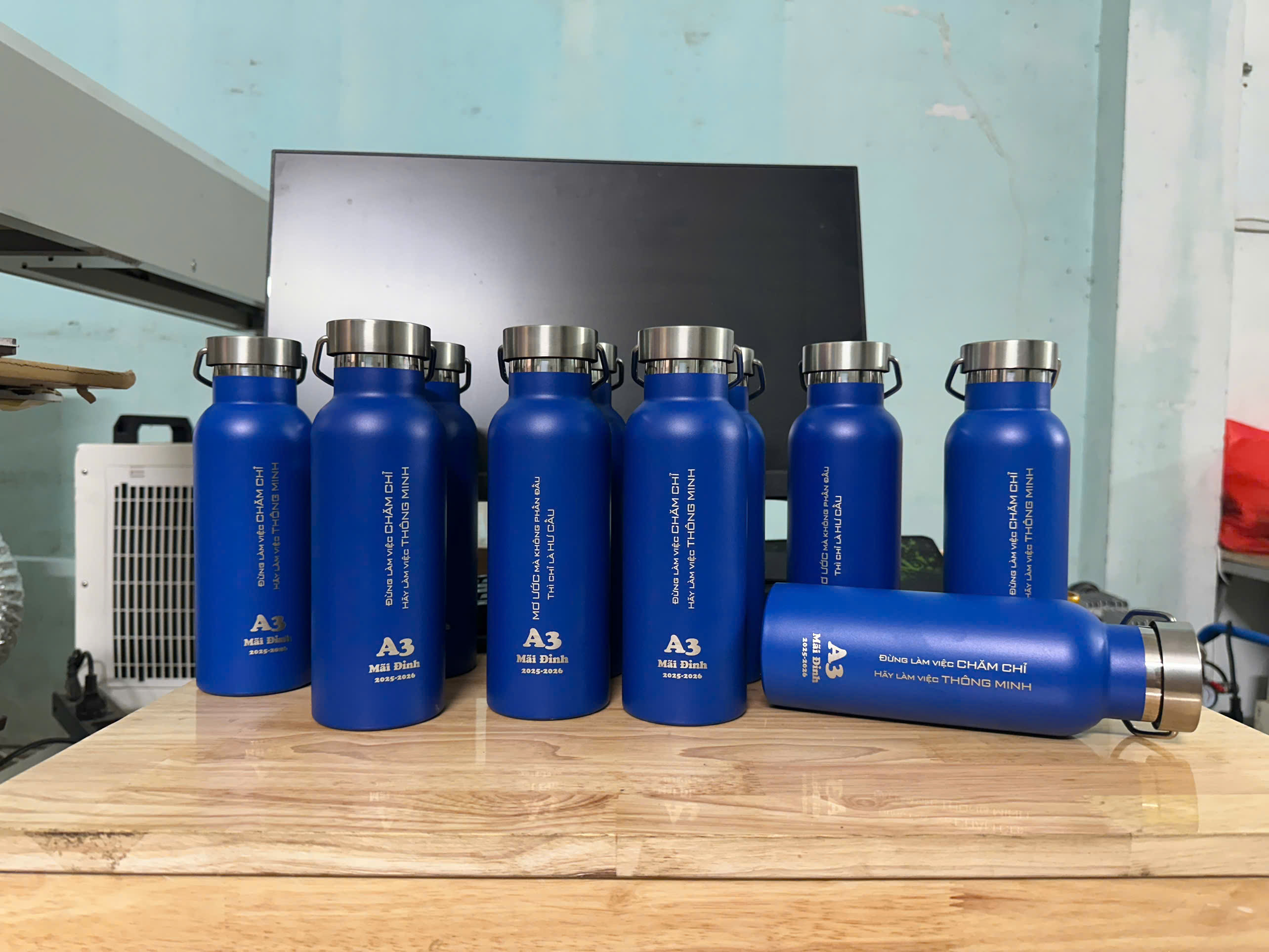 Bình Giữ Nhiệt 500ml Khắc Tên, Slogan Theo Yêu Cầu – Quà Tặng Lớp, Doanh Nghiệp Độc Đáo &amp; Ý Nghĩa