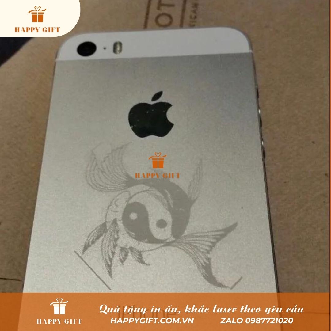 Khắc laser lưng điện thoại, iPad, laptop, Khắc laser chất lượng giá rẻ theo yêu cầu