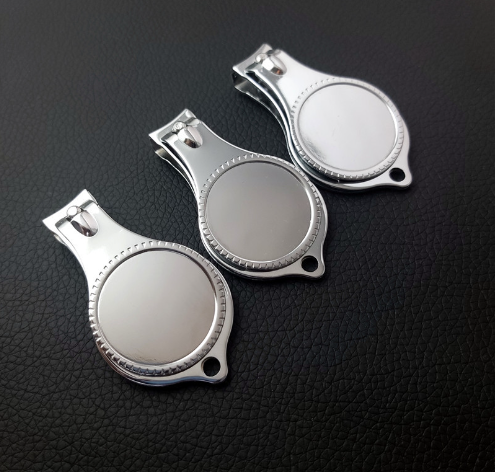 Quà tặng móc khóa khắc tên, móc khóa bấm móng tay khắc tên, quà tặng doanh nghiệp