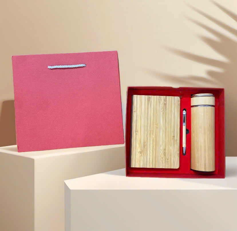 Sổ tay da bìa tre tặng kèm bút bi tre khắc tên theo yêu cầu làm quà tặng