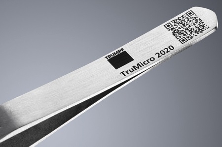 Khắc laser lên dụng cụ y tế tại LASER HOÀNG MAI