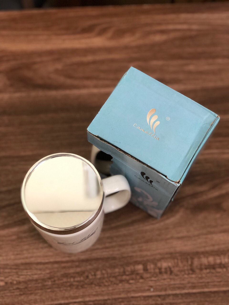 LY SỨ GIỮ NHIỆT 400ML NẮP TRÁNG GƯƠNG có tay cầm,in họa tiết ngẫu nhiên