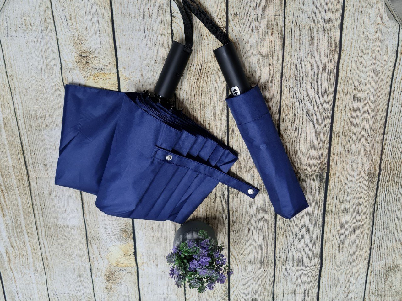 Ô tự động thông minh hai chiều  chống gió ,chắn nước.