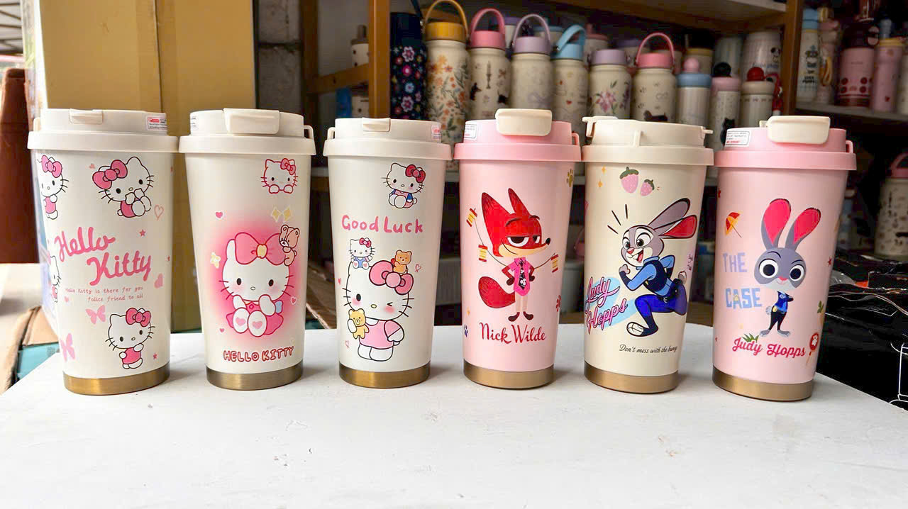 🌸 CỐC GIỮ NHIỆT IN HÌNH THEO YÊU CẦU – QUÀ TẶNG ĐẸP, TIỆN LỢI & CÁ NHÂN HÓA 🌸