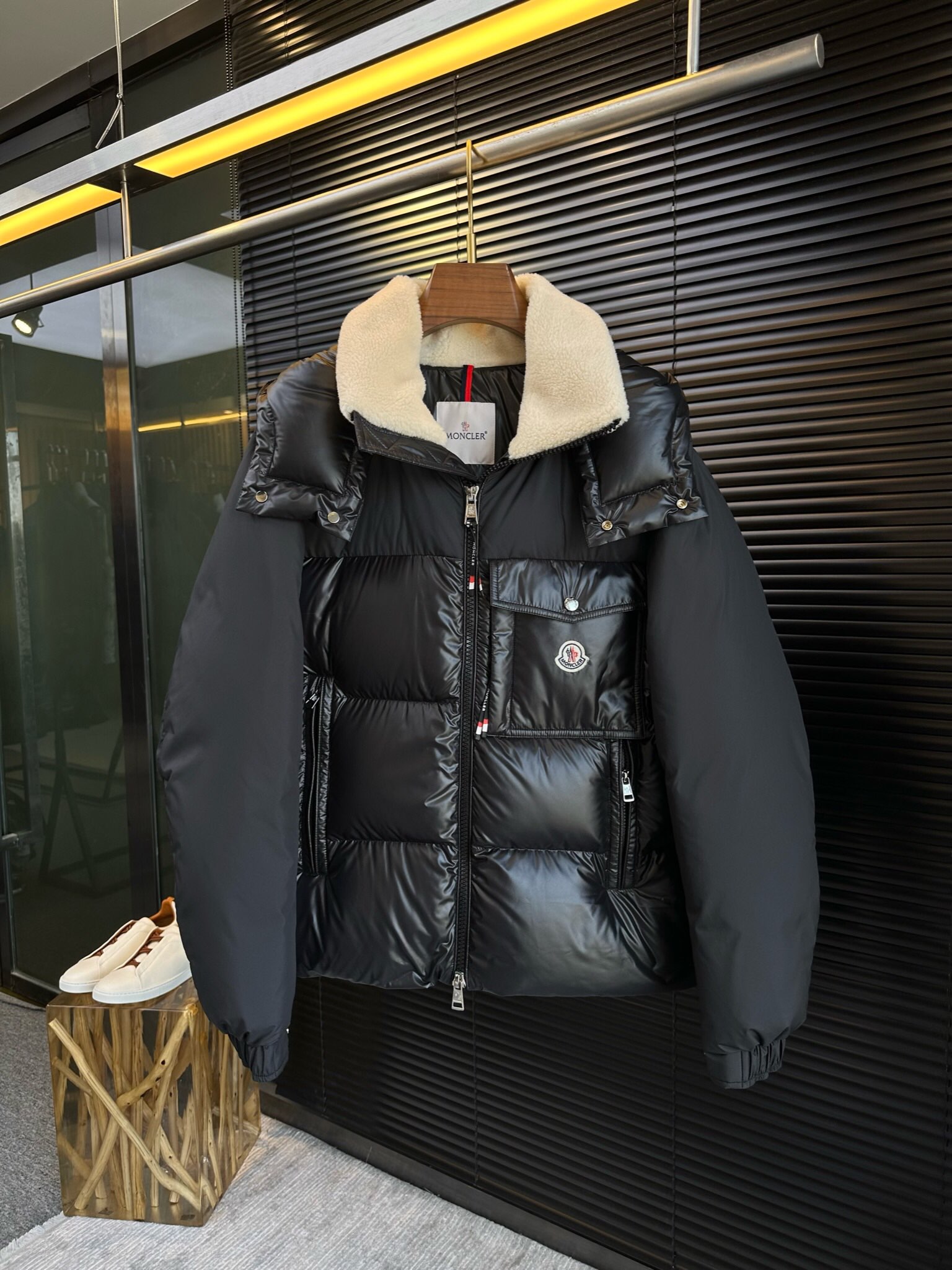 Moncler Bayuda hooded puffer jacket