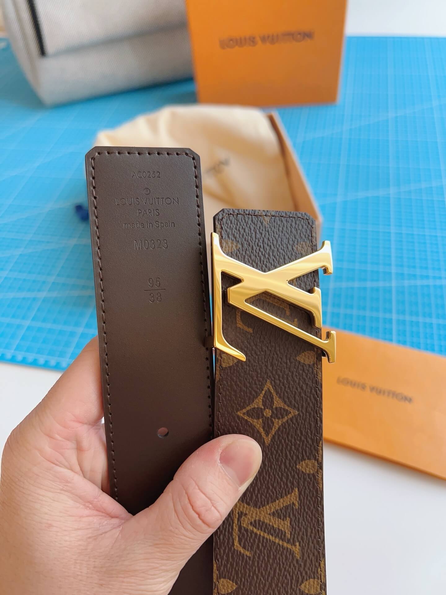 Louis Vuiton Belt (MAN)