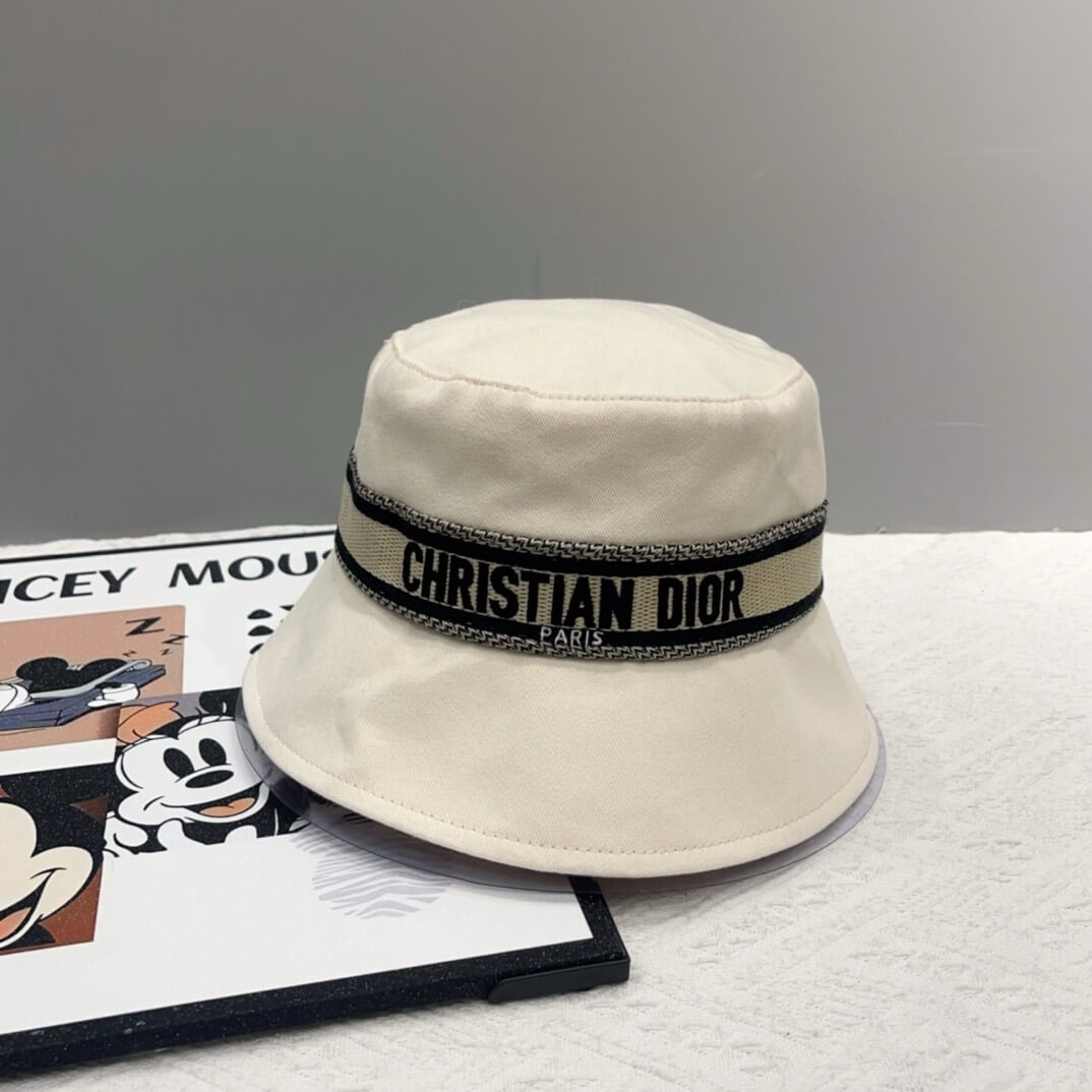 DIOR BUCKET HAT