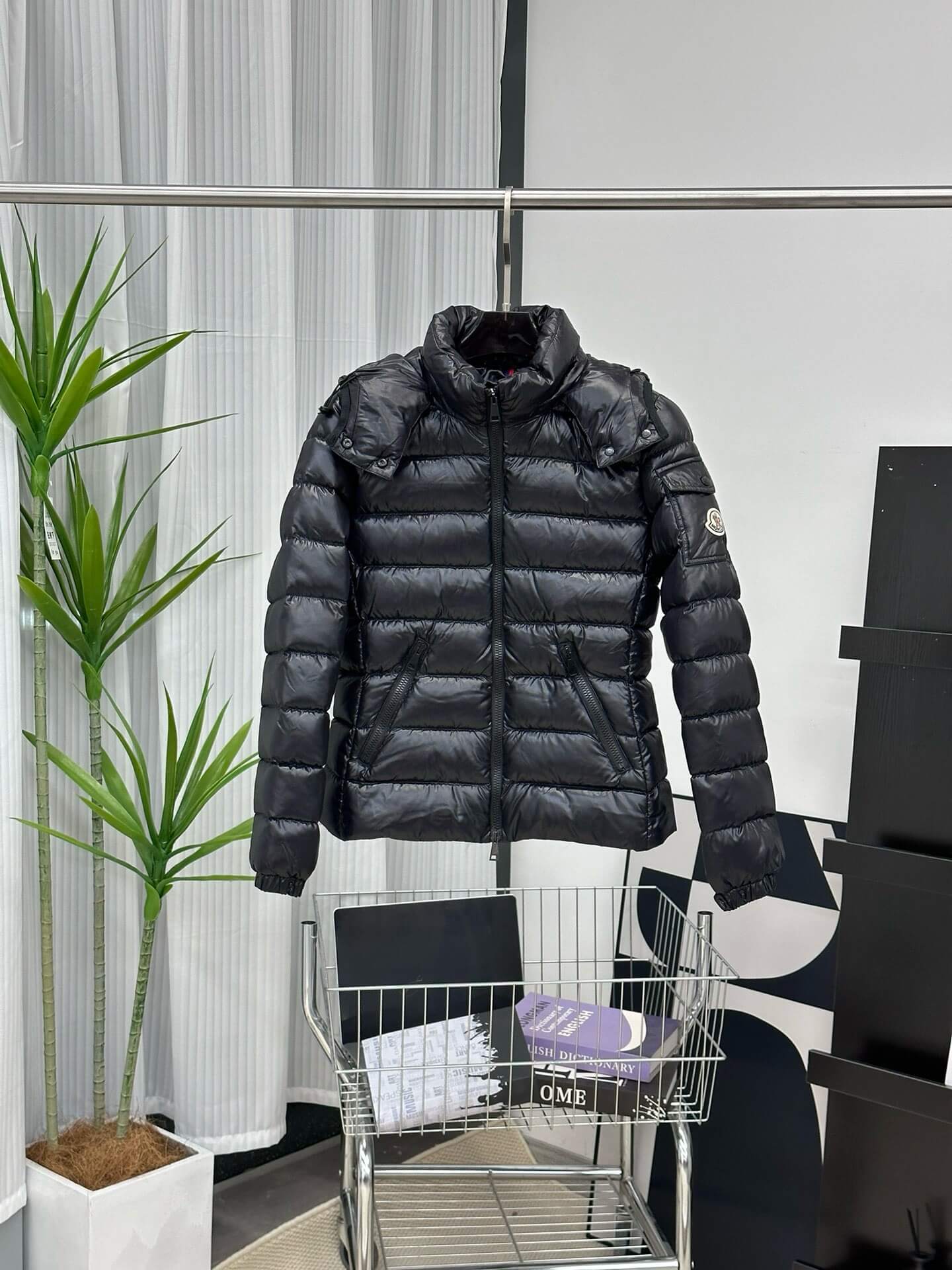 Moncler Jackets (WOMAN)