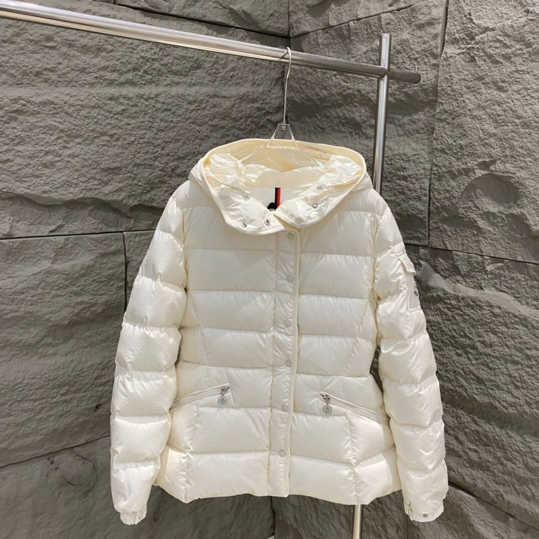 Moncler Jackets (WOMAN)