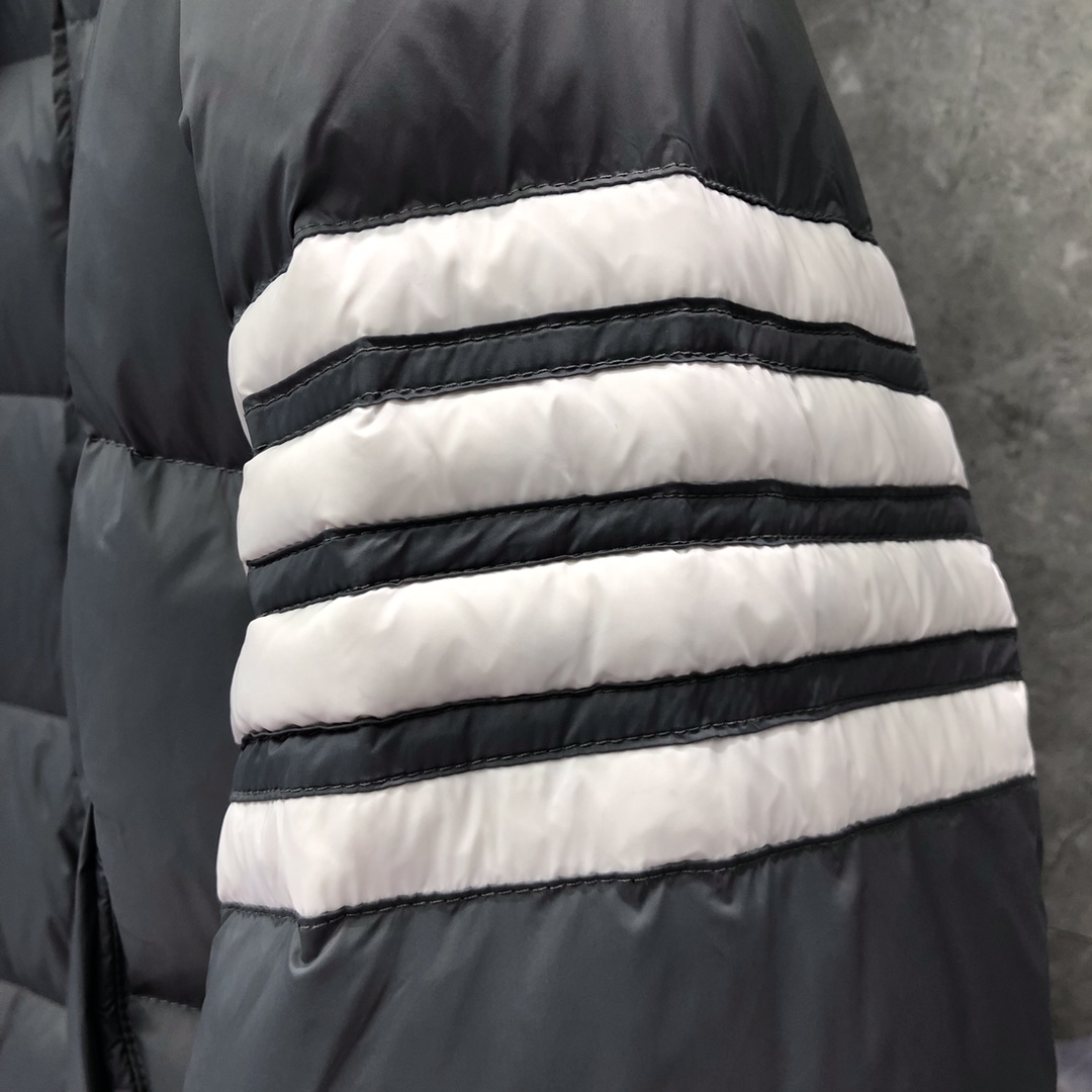 Thom Browne Men's Blue 4-bar Downfilled Snap Front Bomber Jacket