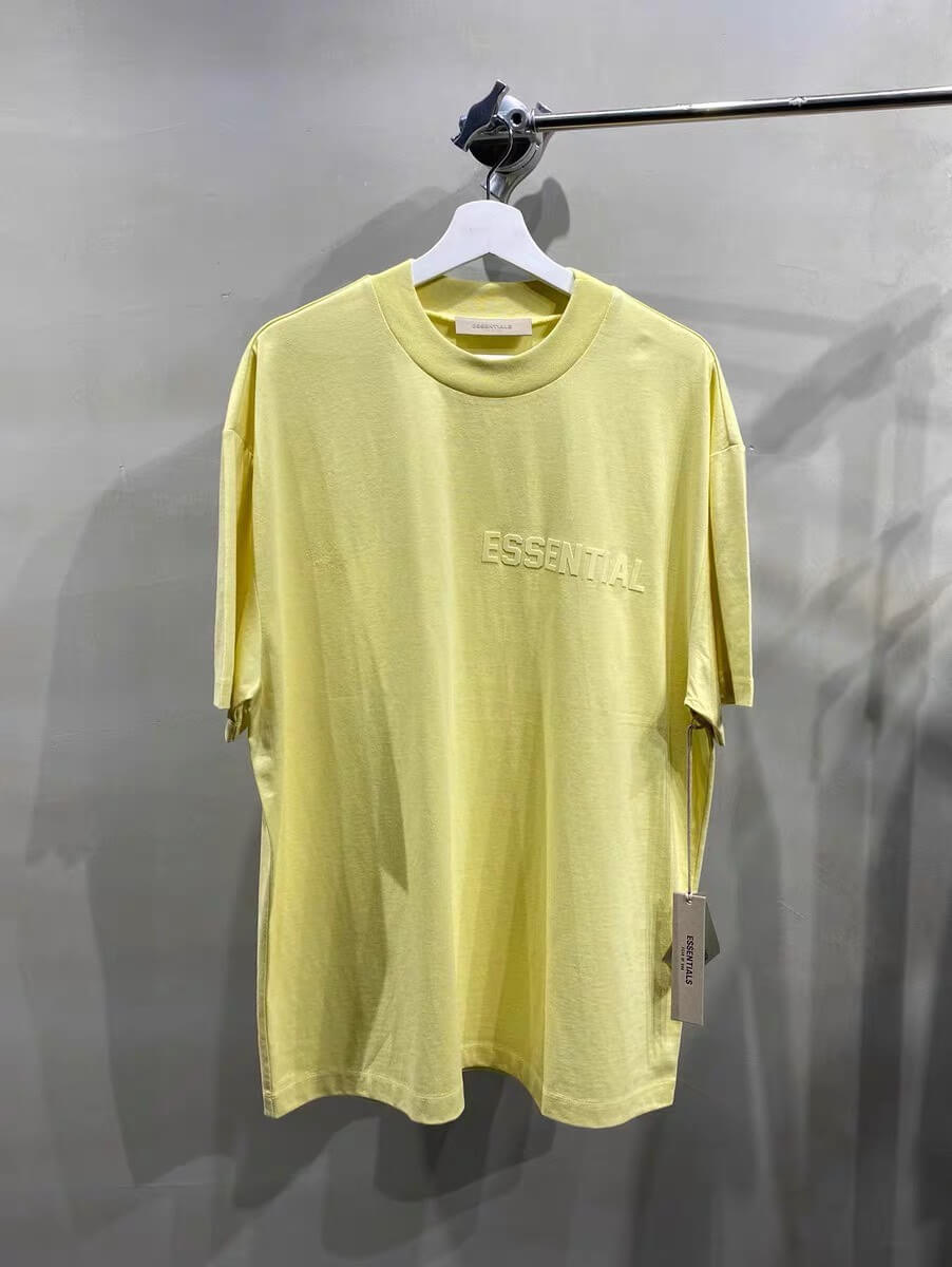 ESSENTIALS T-SHIRTS