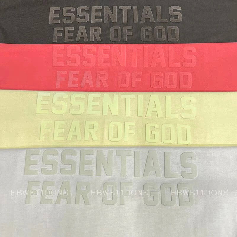 ESSENTIALS T-SHIRTS