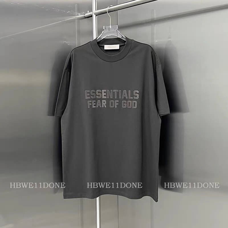 ESSENTIALS T-SHIRTS