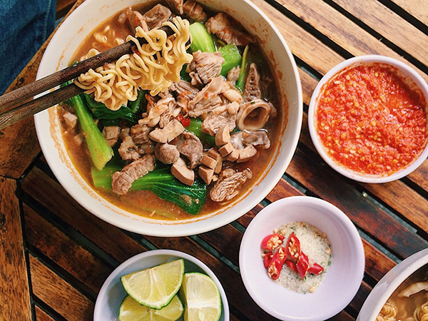 Mì tôm bò