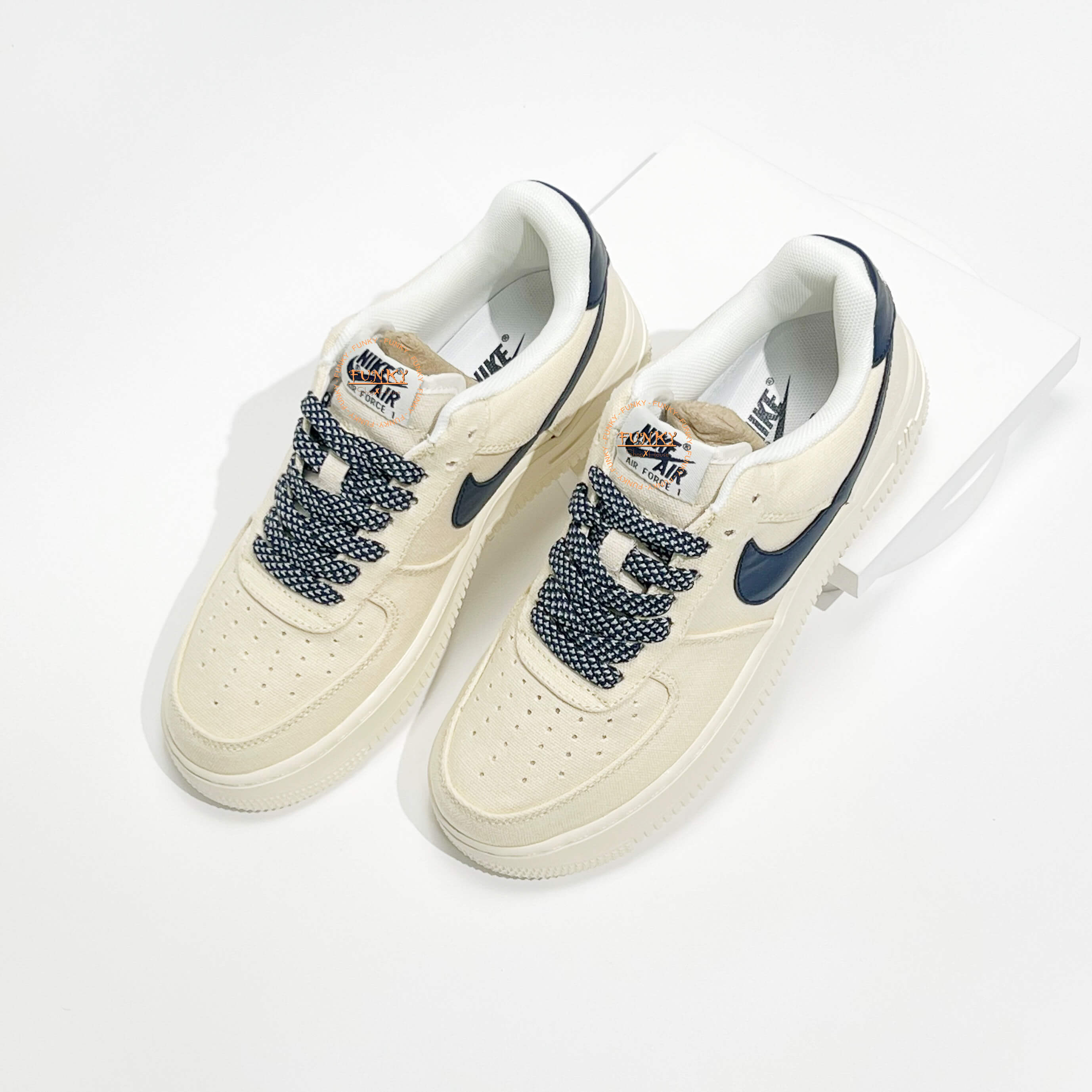 Giày Air Force 1 Canvas vàng đậm