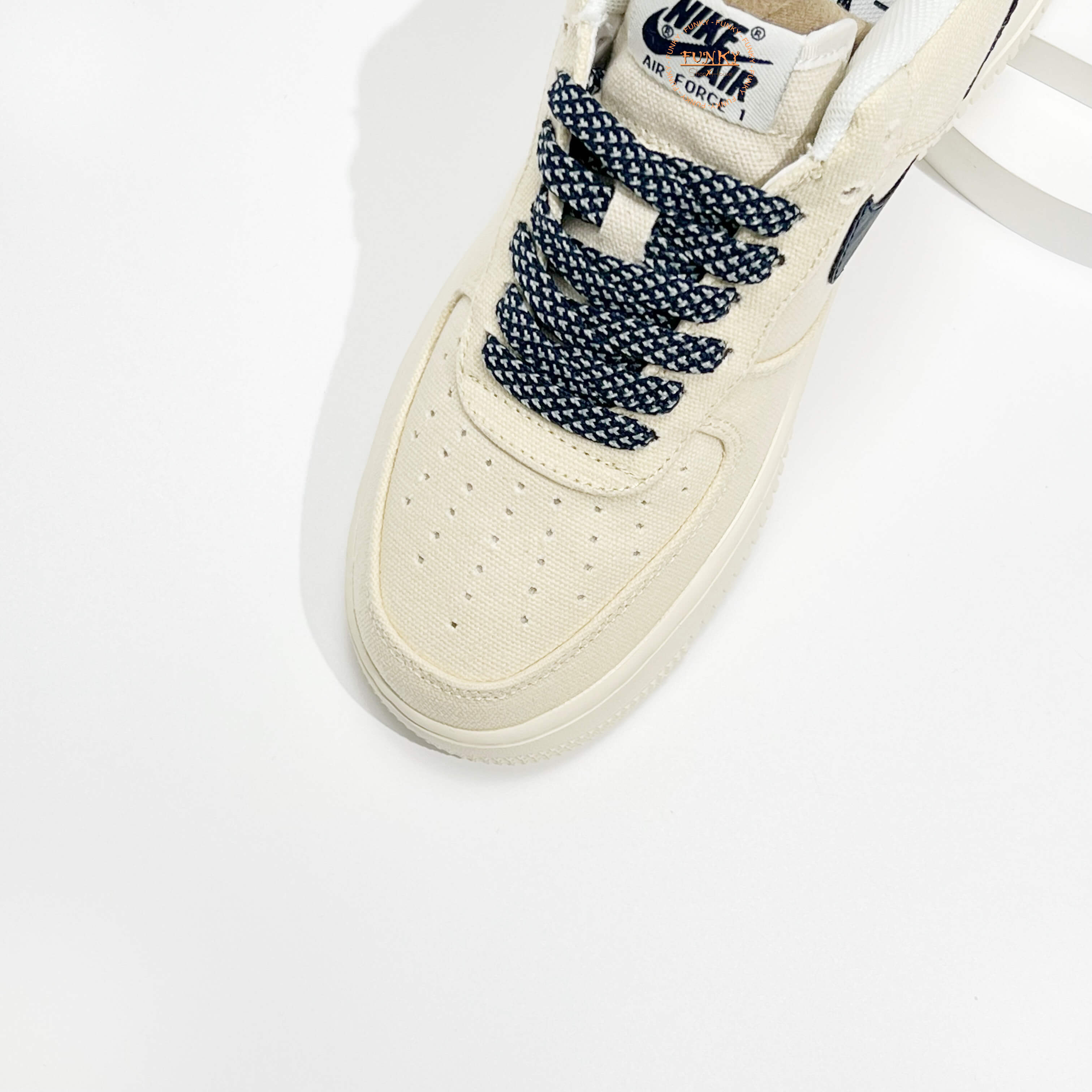 Giày Air Force 1 Canvas vàng đậm