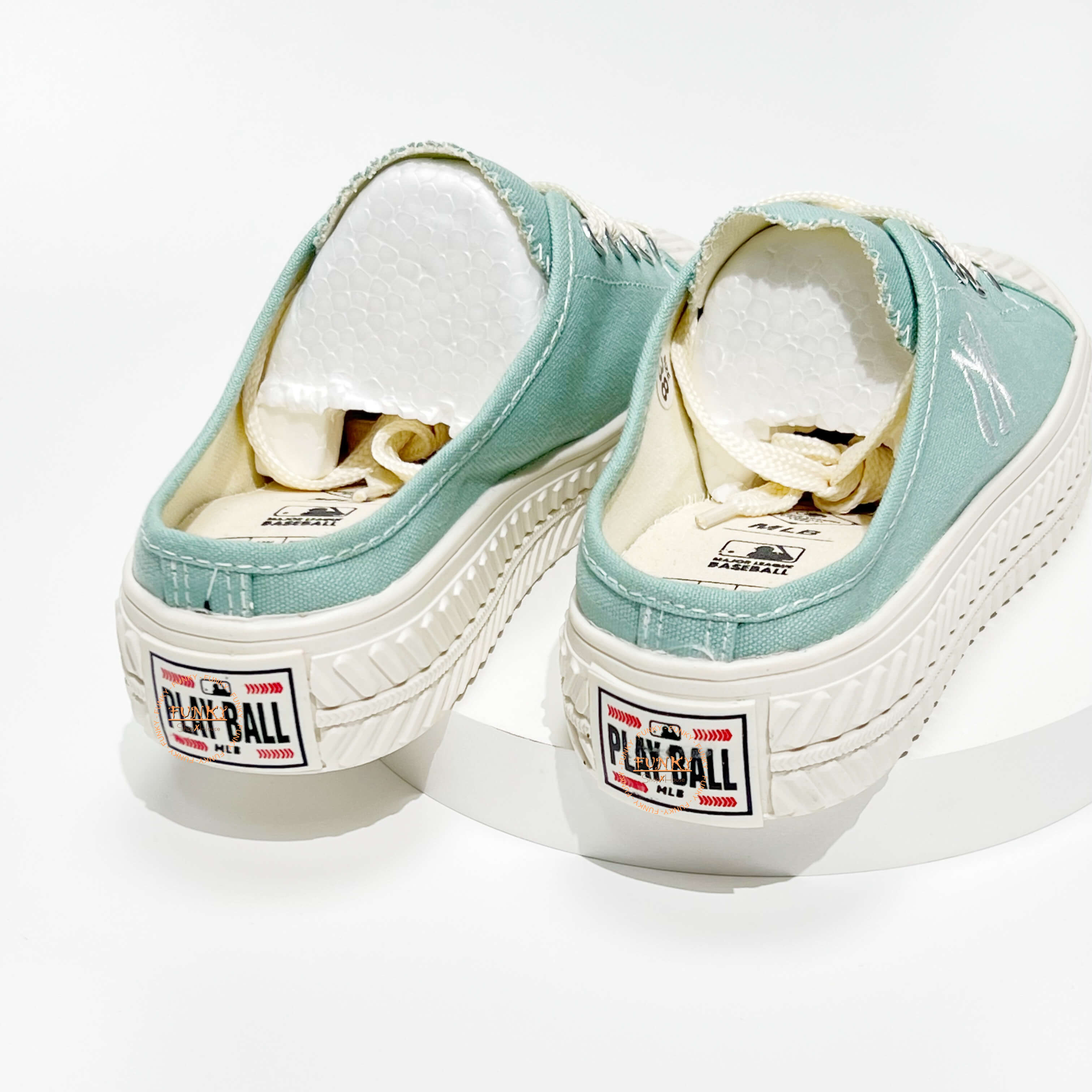Sục M L B Mule