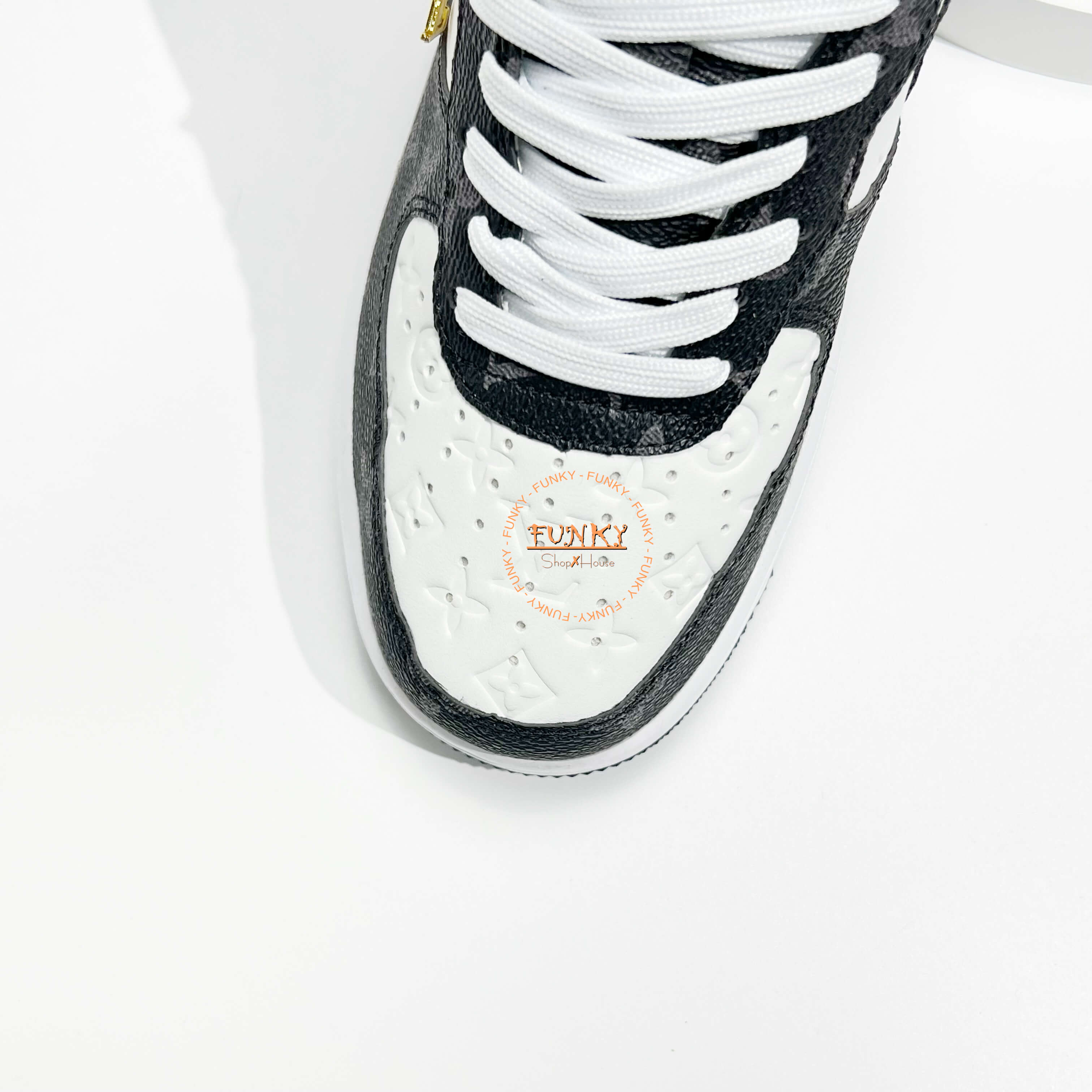 Giày L V x N ike Air Force 1 phối Monogram Đen