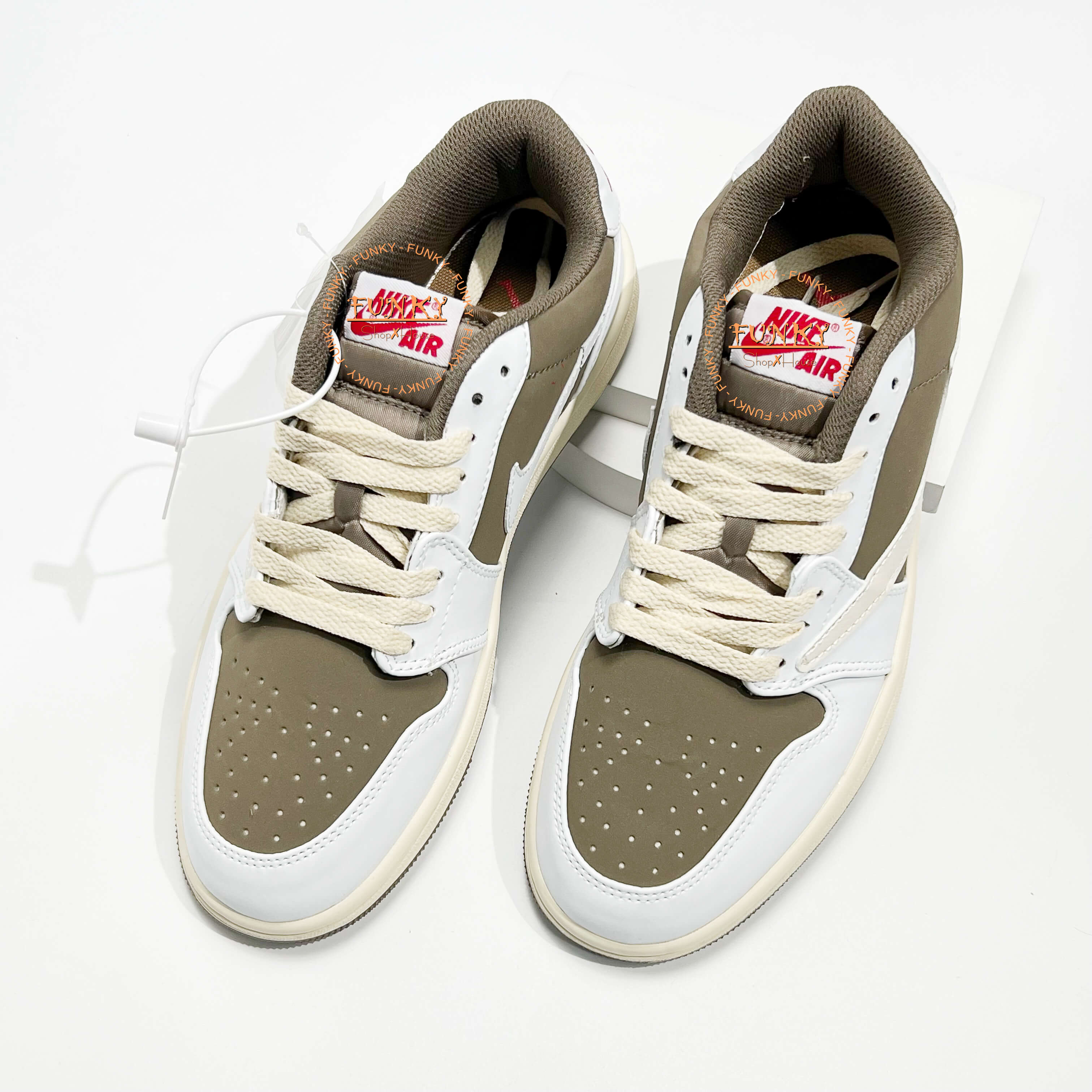 Giày J ordan 1 Travis Scott phối màu Trắng Nâu