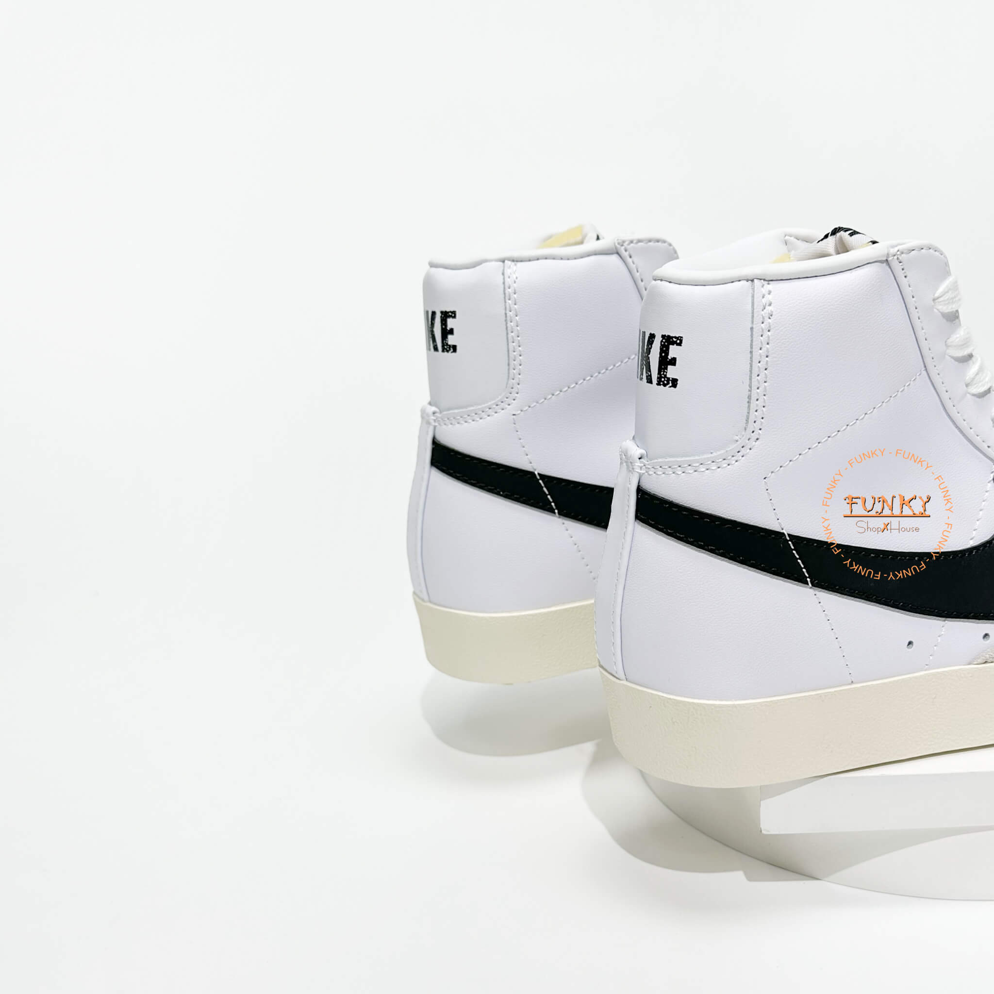 Giày N ike Blazer High 77 Vintage Trắng Đen