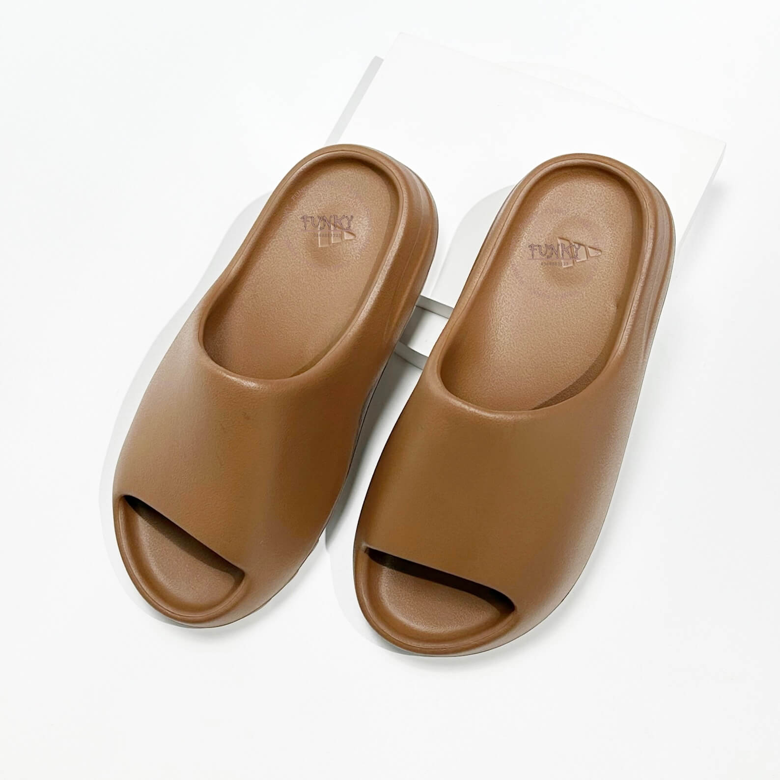 Dép Yeezy Slide ‘Flax’ Cao Cấp Vân Nhám